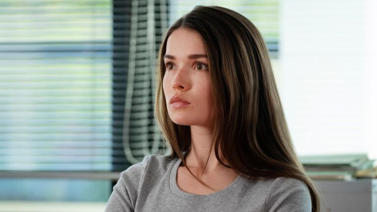 Zoe Moore Reddit, Age, Height, Wiki, Bio, Onlyfans, Facts