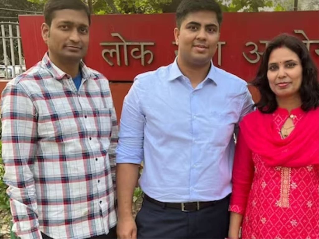 IAS Aditya Pandey Age